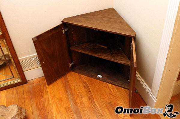 AV CABINET WITH BUILT-IN COOLING SYSTEM