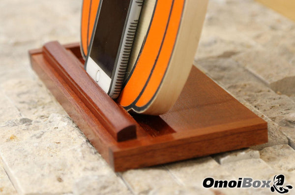 docking station, sound amplifier, multi angle, African mahogany, wood, display stand, smartphone, iPhone, desk, iPad, easel, picture display, Samsung galaxy, desk mount, iPad tablet, bed, wooden, portable, pumpkin, fall, thanksgiving Edit alt text